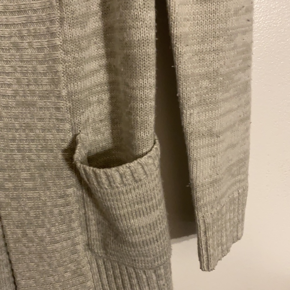Sweater - Picture 3 of 4